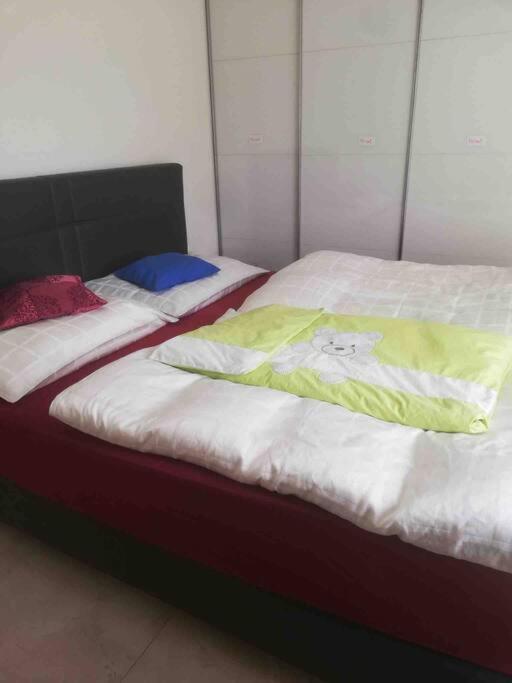 Moderne Wohnung Mit Stil Gross Gerungs المظهر الخارجي الصورة