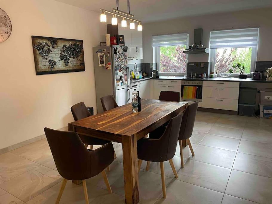 Moderne Wohnung Mit Stil Gross Gerungs المظهر الخارجي الصورة
